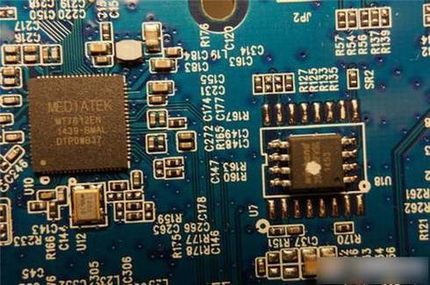 极路由3做工如何?极路由3智能路由器拆解图文评测