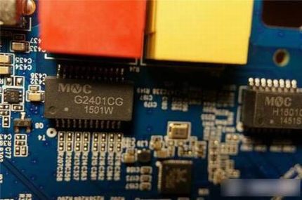 极路由3做工如何?极路由3智能路由器拆解图文评测