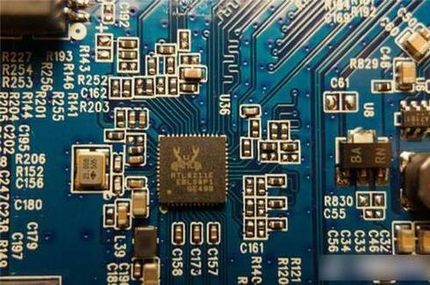 极路由3做工如何?极路由3智能路由器拆解图文评测