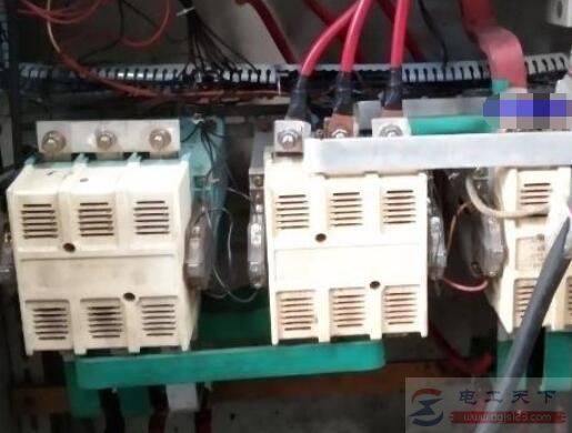 400A接触器频繁故障怎么查找原因?