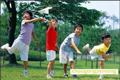 梦见与朋友玩笑嬉戏