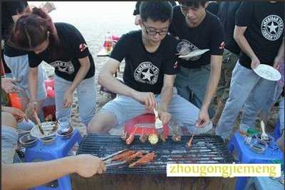 梦见在烤肉上涂油